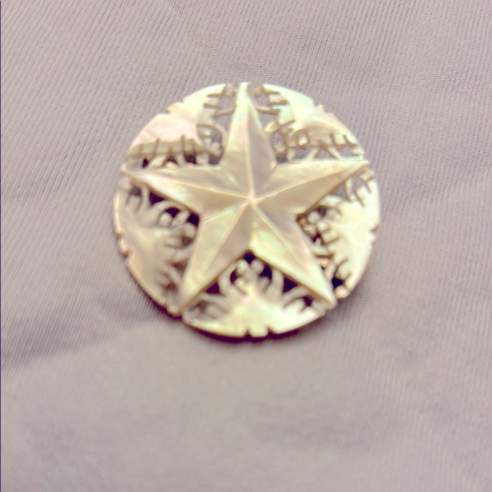 Elegant Star Design mother of pearl Pin brooch